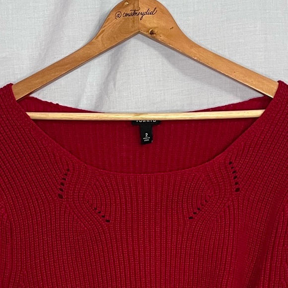 Torrid 'Jester Red' Ribbed Semi-Cropped Pullover Sweater in Size 2 (2X | 18/20) - Picture 9 of 16